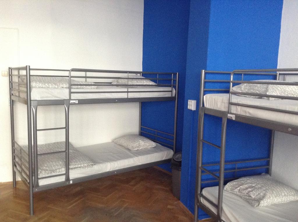 Cooltour Hostel Budapest Room photo